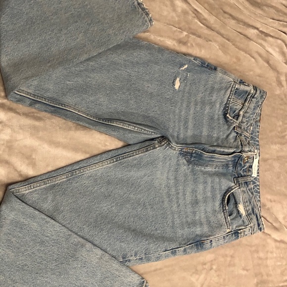 Zara Demin - Picture 3 of 5